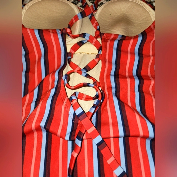 Kona Sol Striped Strappy Lace Up One Piece Swimsuit - Picture 5 of 9